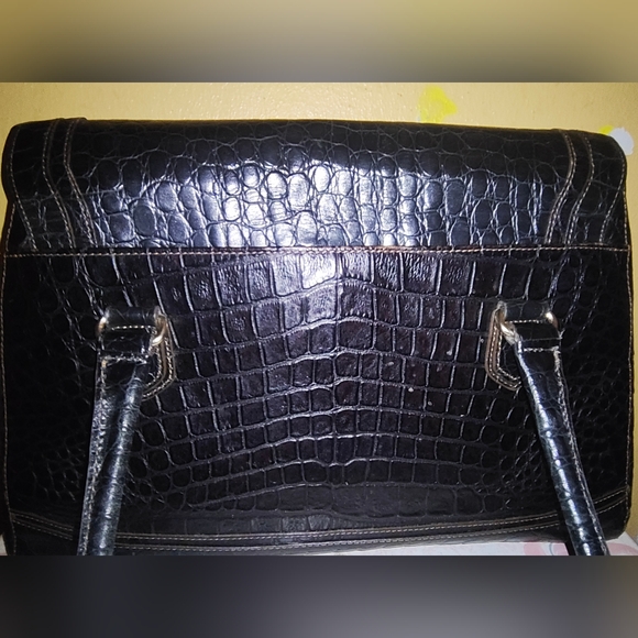 Brahmin Honor Collection Sleek Black Croc Embossed Shoulder Bag - Picture 6 of 16